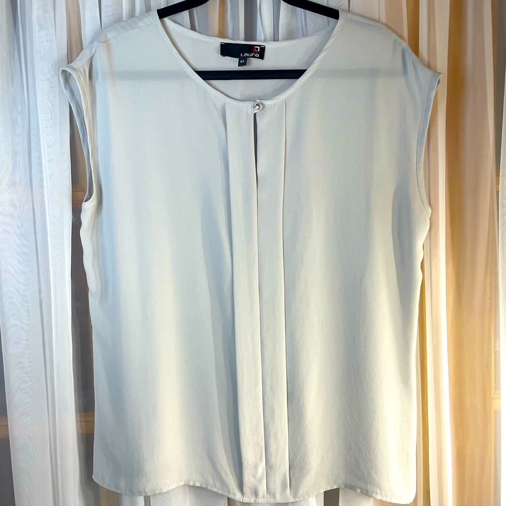 Itm 0026 Laura drop shoulder sheer blouse size LG
